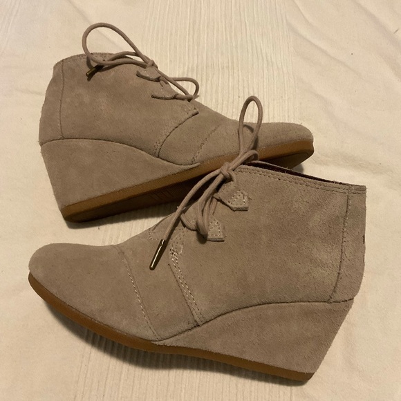TOMS Kala Suede Wedge Booties, size 7, EUC - Picture 2 of 6